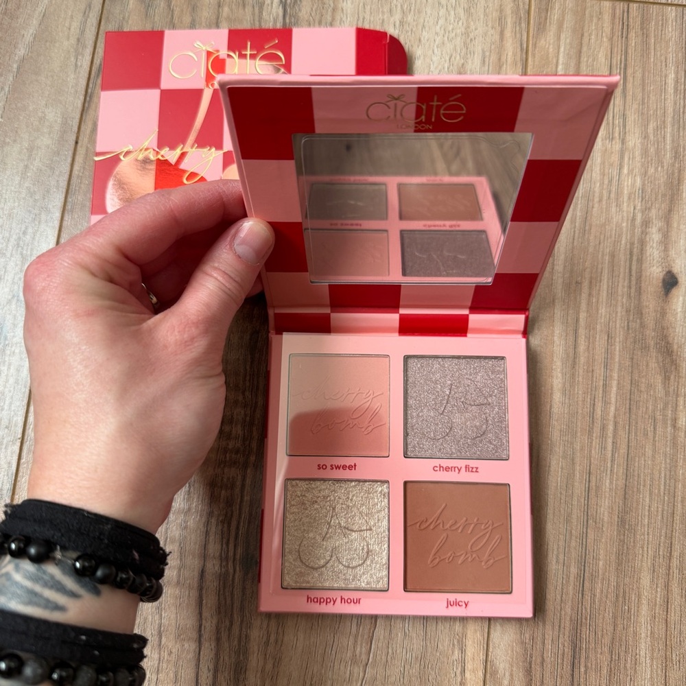 SOLD!!****Ciate Cherry Bomb Blush and Highlighter Palette